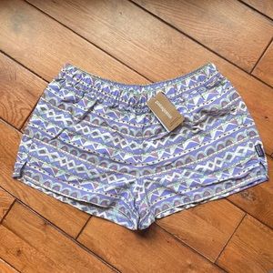 NWT Patagonia Women’s Barely Baggies Shorts Size SMALL